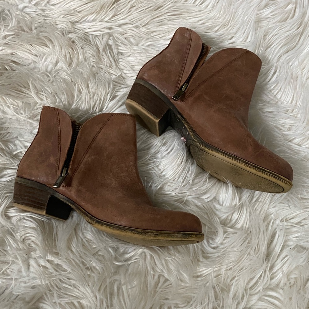 Lucky Brand Tan Booties - Size 6